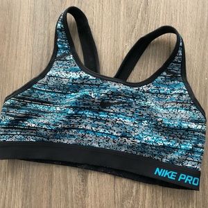 nike sports bra